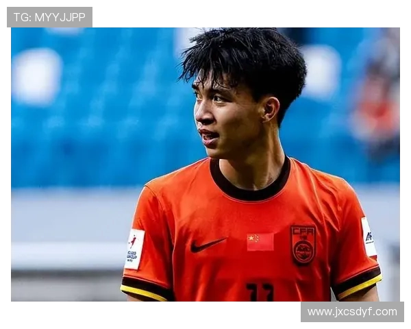 王上源稳守中场核心角色世预赛十五战贡献一球一助展现单后腰担当